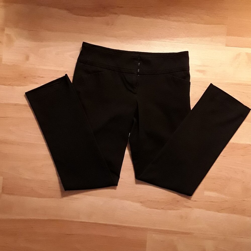Women's New York & Co, black slacks, size 8, Great condition
